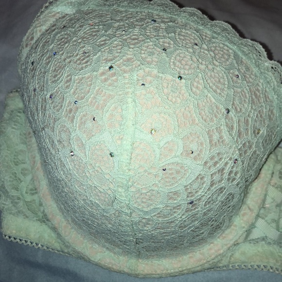 Victoria’s Secret Dream Angels Lined Demi w/ Rhinestones 38DD - Picture 5 of 10